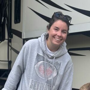 Meet your Posher, Cara